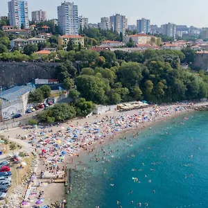 Skoljka Apartman Fiume