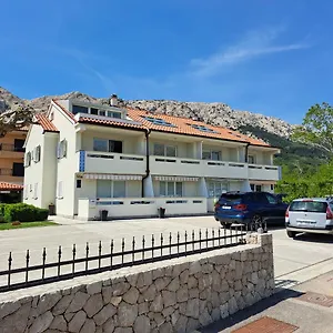Fran Apartman Baška